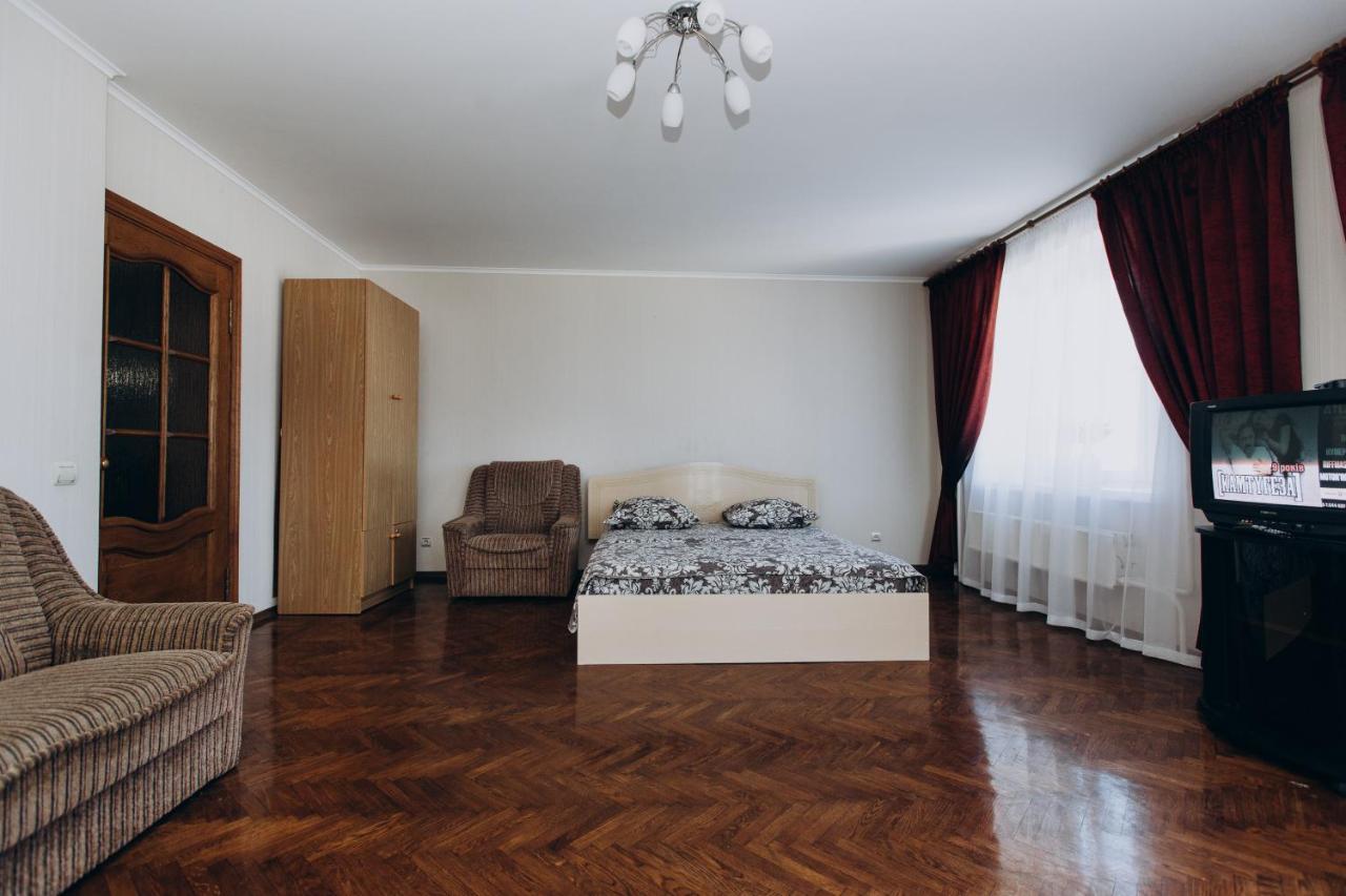 Apartment Centr Neer Manufaktura On Kharkovskaya スームィ エクステリア 写真