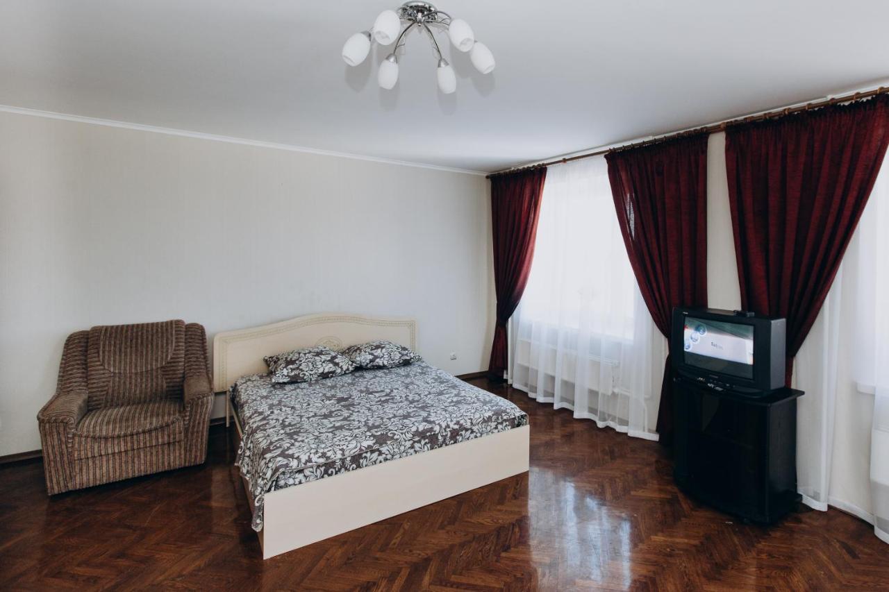 Apartment Centr Neer Manufaktura On Kharkovskaya スームィ エクステリア 写真