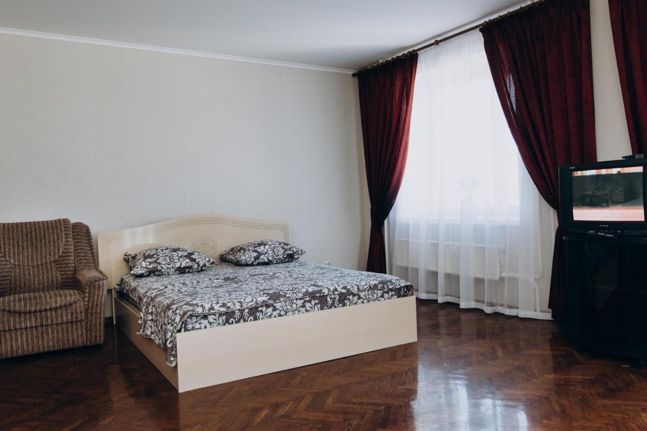 Apartment Centr Neer Manufaktura On Kharkovskaya スームィ エクステリア 写真