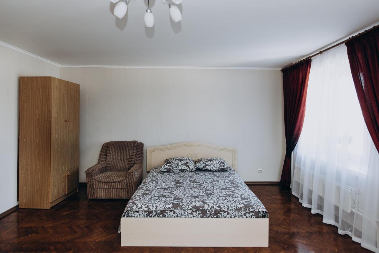 Apartment Centr Neer Manufaktura On Kharkovskaya スームィ エクステリア 写真